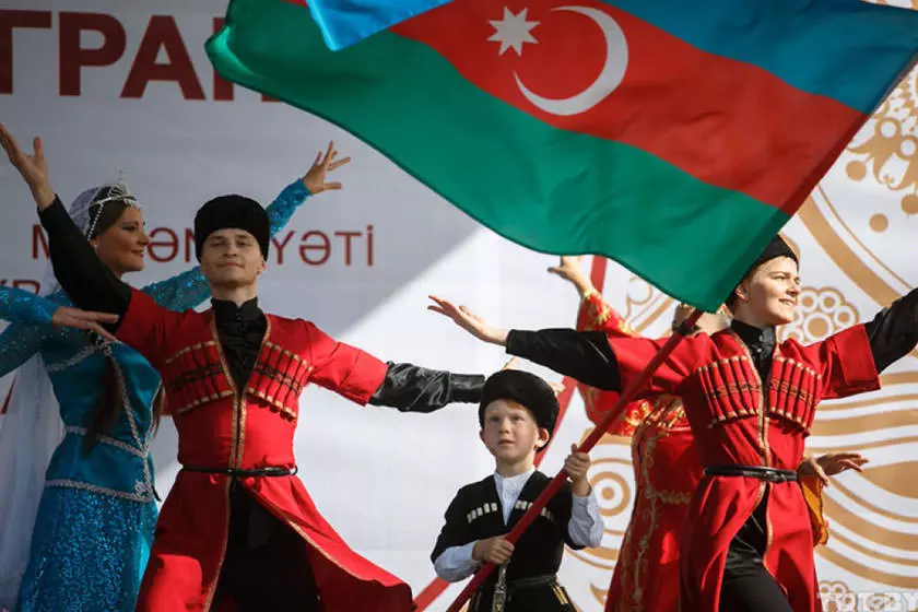 فرهنگ و زبان کشور اذربایجان