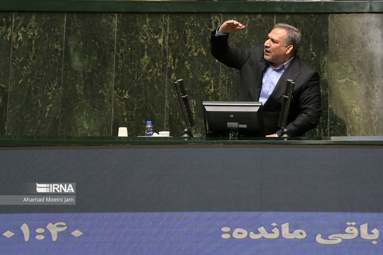 ابزارهای اقتصادی برای هدایت منابع به سمت فعالیتهای مولد: رئیس کمیسیون اقتصادی مجلس