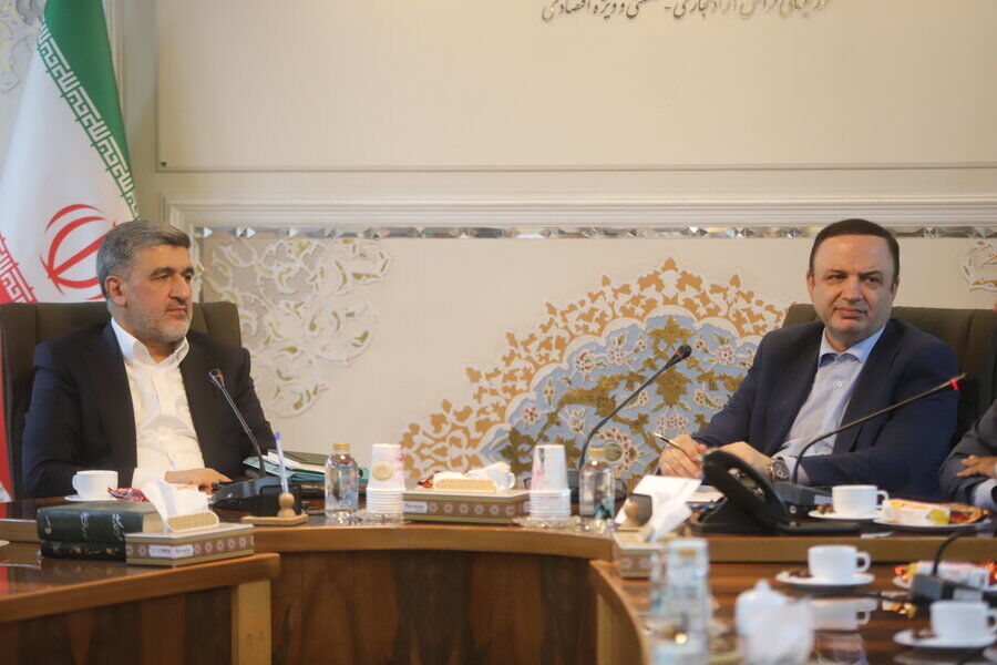 🏦 پروژه بورس بین‌الملل در مناطق آزاد احیا می‌شود