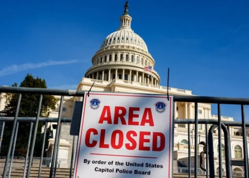 تعطیلی دولت آمریکا تا ۱۴ میلیارد دلار به اقتصاد این کشور زیان می‌زند