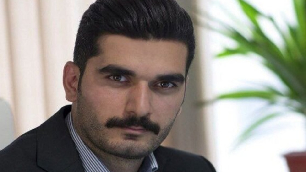 احمدنیا خبر داد: دولت فعلا قصد افزایش قیمت بنزین را ندارد