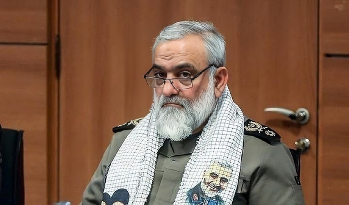 سردار نقدی: روز اول جنگ در قرارگاه بودیم و یگانها اصرار داشتند به شلیک زودتر موشکها (فیلم)