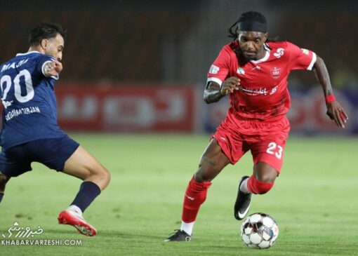 انتقاد هاشمیان از عملکرد مهاجم پرحاشیه پرسپولیس/ این بازیکن گران‌قیمت و بی‌تأثیر است!