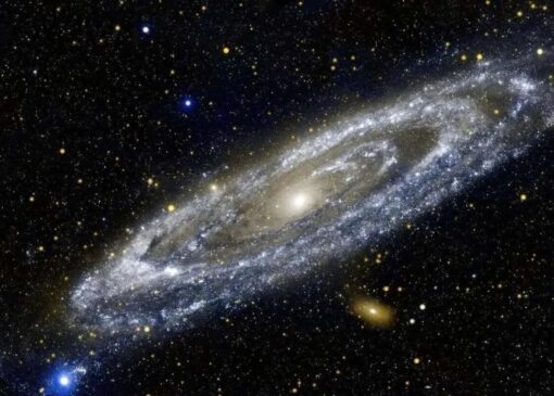 نمایی تماشایی از کهکشان راه شیری؛ رقص زیبای زمین و آسمان در یک قاب + تصویر