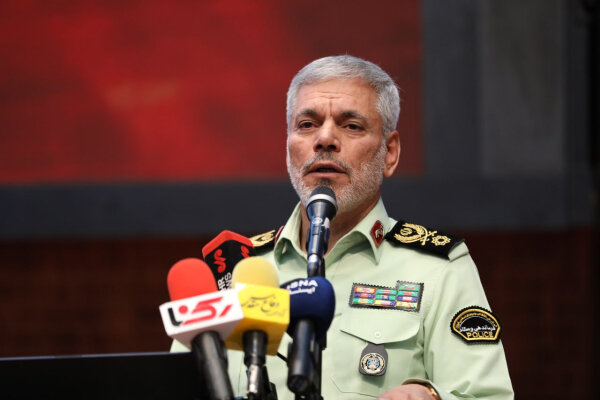 تاکید سردار شرفی بر نقش محوری قرآن در تربیت نیروهای فراجا