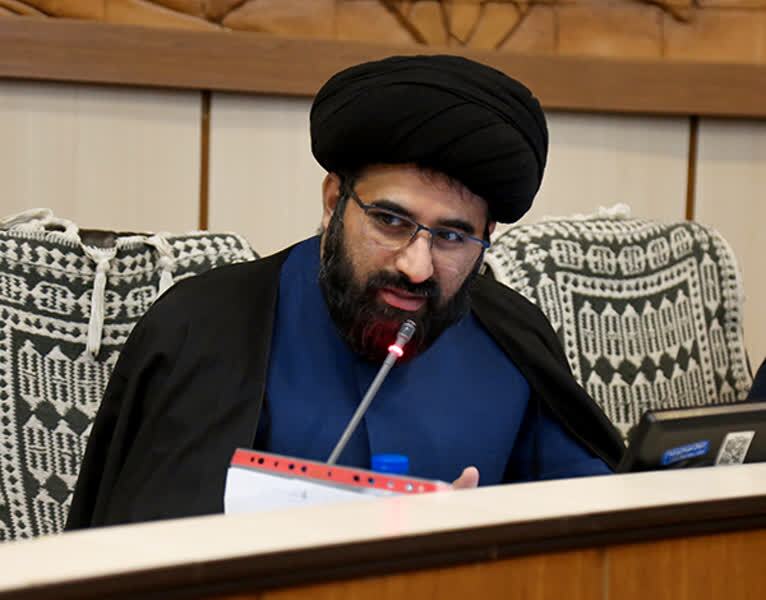 لزوم بهینهسازی فضاهای شهری یزد برای تردد آسان سالمندان و توانیابان