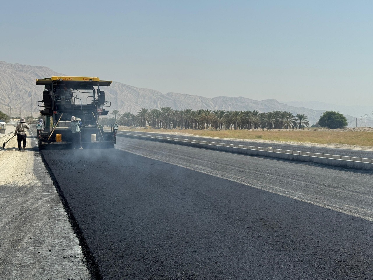 بهبود مسیر دسترسی به 19 روستای استان بوشهر