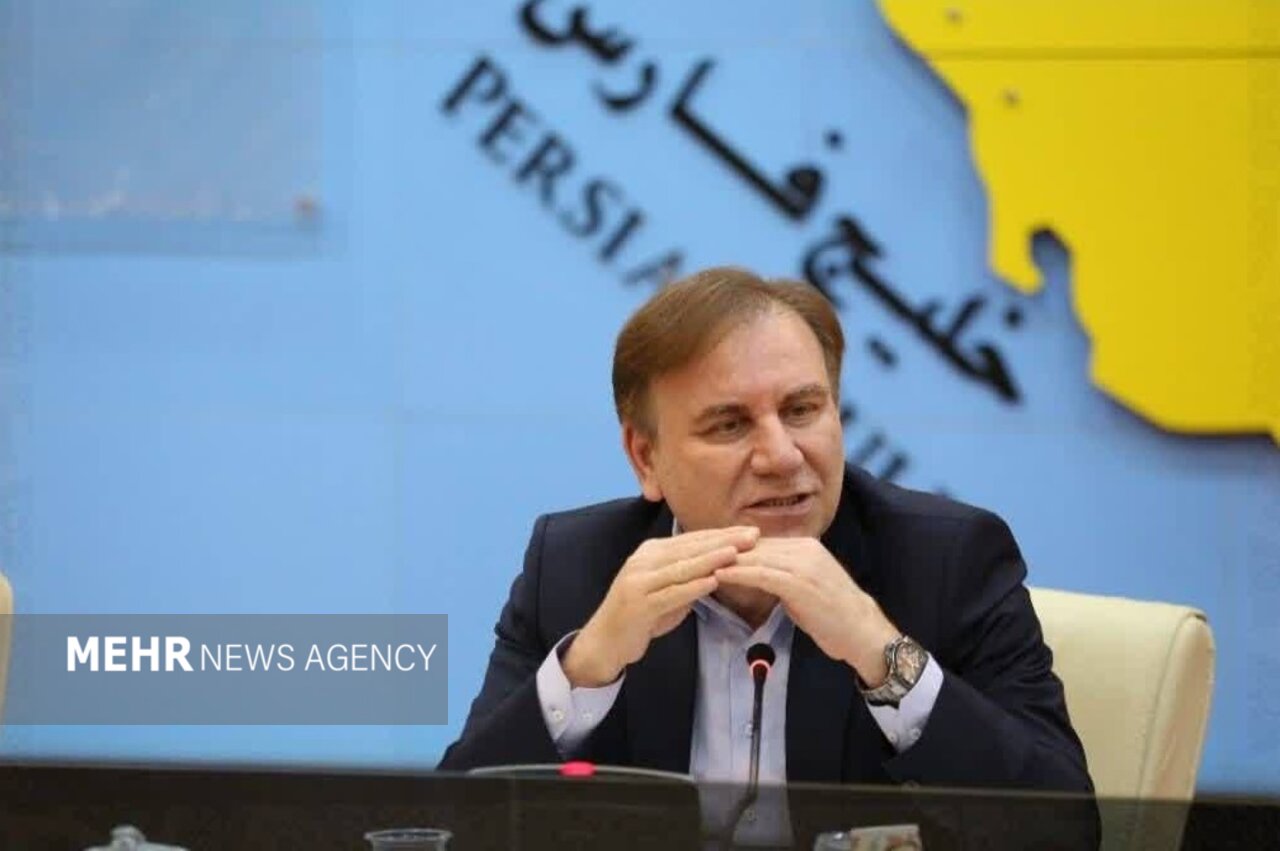 استاندار بوشهر: مسئولان در تسهیل ازدواج و فرزندآوری نقشآفرینی کنند