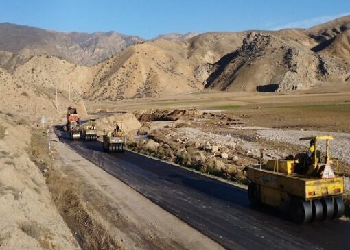 اجرای ۱۱ هزار مترمربع آسفالت در ایلام به همت محبی