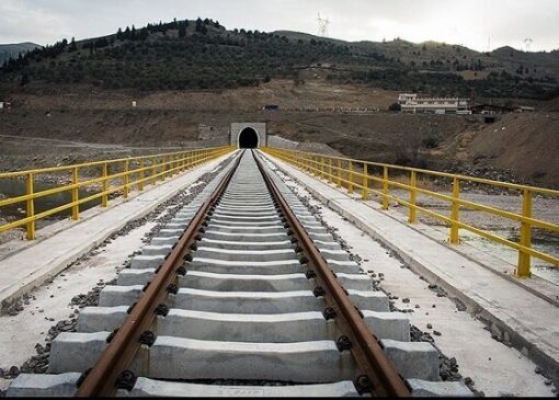 راه‌آهن شیراز-بندرعباس؛ کلید توسعه دریایی و پدافند جنوب کشور