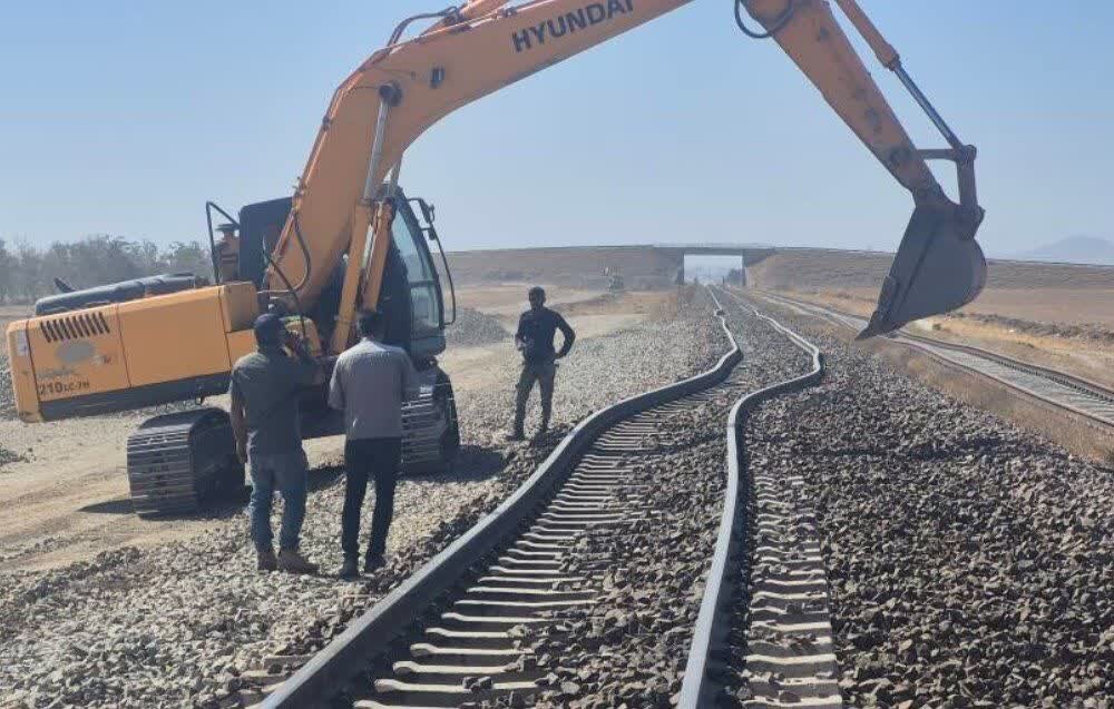 نصب ۲ دستگاه سوزن بتنی و افزایش طول خطوط در ایستگاه سیاه‌ چشمه