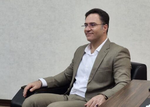 فرماندار تنگستان: دسترسی مردم به خدمات بیمه سلامت تسهیل شود