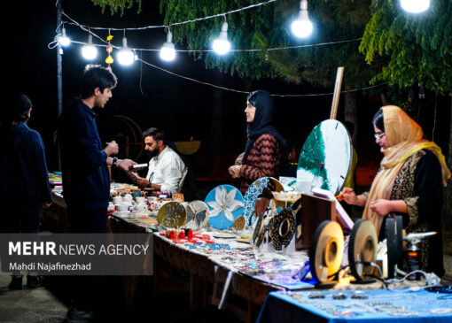 رونق هنرهای دستی در پنج‌شنبه‌بازار یاسوج