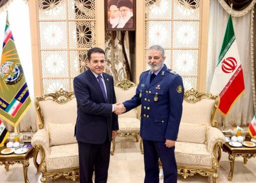 دیدار رئیس ستاد کل نیروهای مسلح با مشاور امنیت ملی عراق