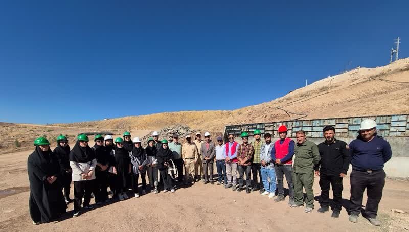 بازدید دانشجویان دانشگاه لرستان از سد «مخملکوه»؛ پیشرفت ۵۱ درصدی پروژه
