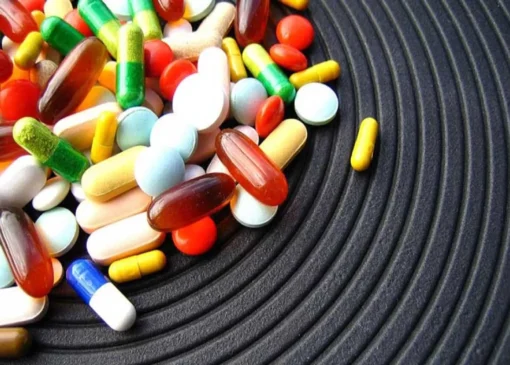 ایرانی‌ها در نیمه اول امسال چقدر دارو خریدند؟