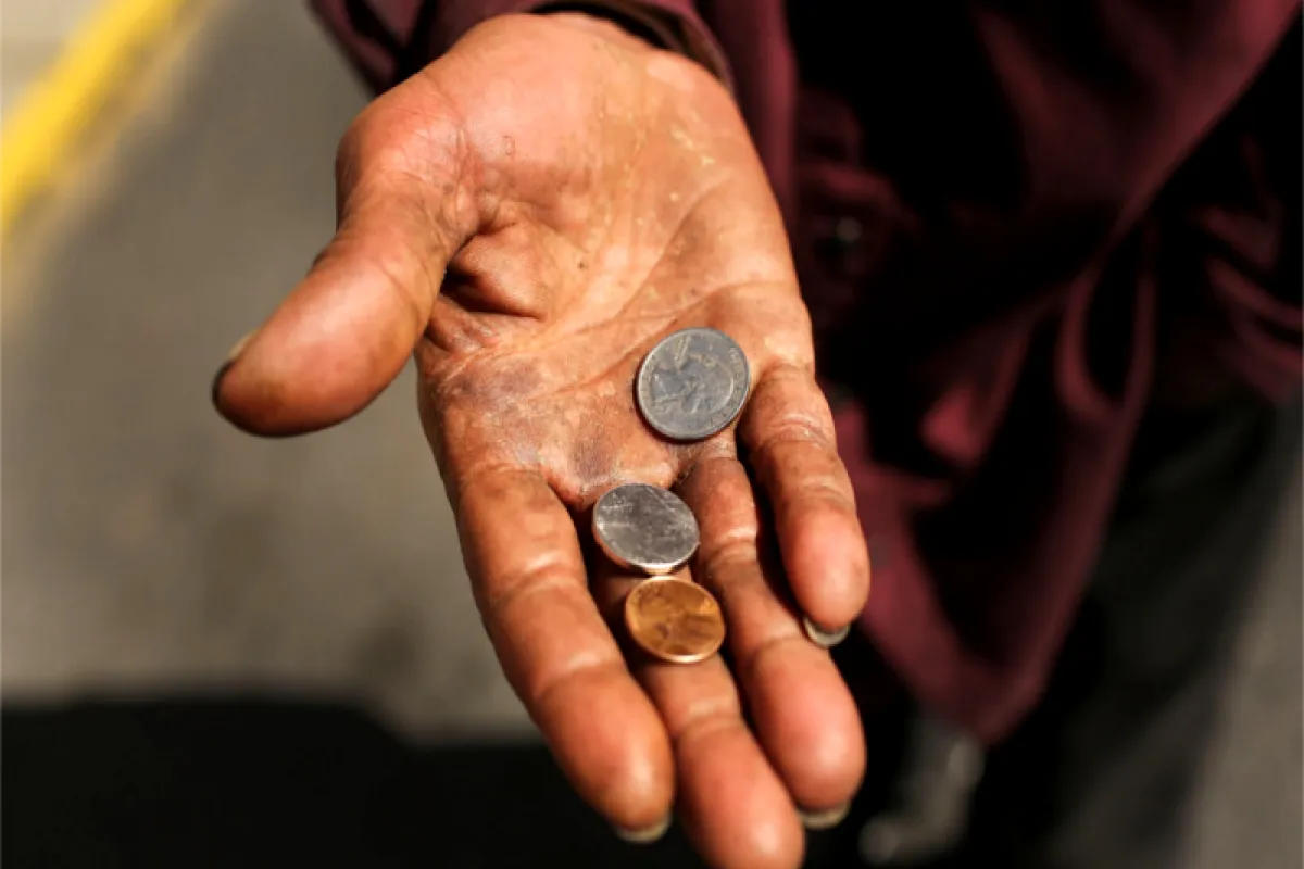 ۴ میلیون نفر دچار فقر شدید هستند؛ یعنی درآمد آنها کفاف غذای روزانهشان را هم نمیدهد