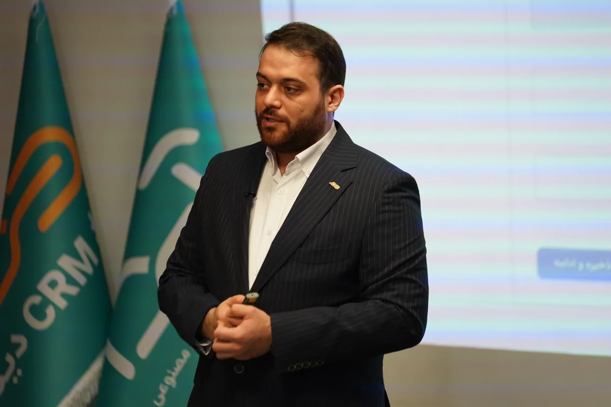 محصولی نوآورانه برای تحول در فرآیند فروش و ارتباط با مشتریان