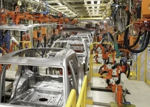 تداوم زیان‌دهی خودروسازان؛ زیان انباشته ۲۵۵ همت شد