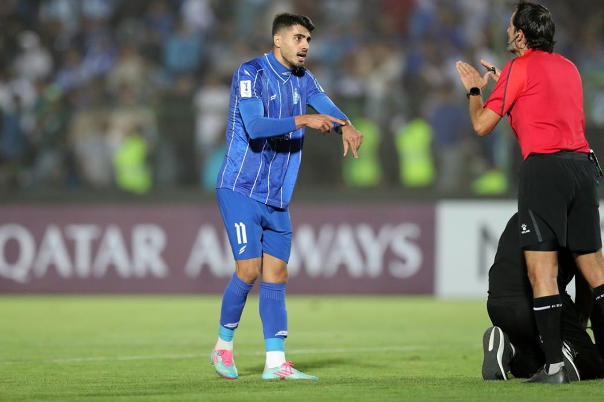 گزینه جانشینی نازون در نوک خط حمله استقلال لو رفت