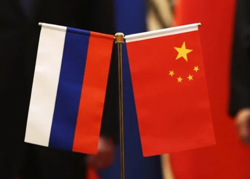 کیهان: چرا روسیه و چین را که کنار ایران قرار گرفته‌اند، می‌کوبید؟