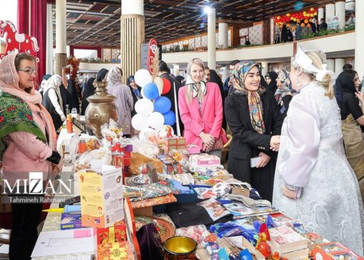 حضور همسر عراقچی در بازارچه وزارت خارجه