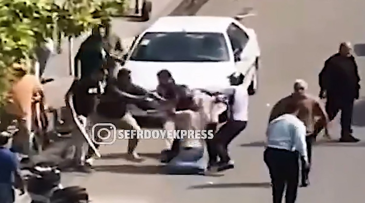 حرکت کشتی کچ در درگیری گروهی خیابانی!