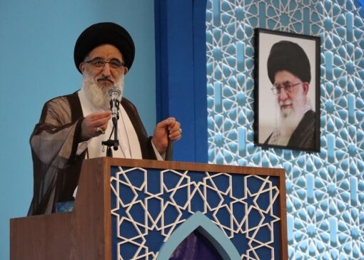 امام‌جمعه کرج: مطالبه گری باید همراه باانصاف و رعایت حرمت مؤمنان باشد