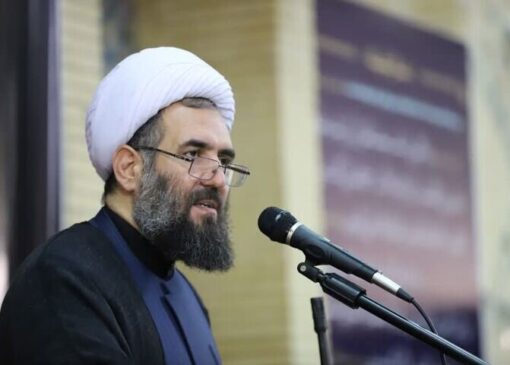 حجاب زهرایی و زینبی، نماد هویت و کرامت زن مسلمان است