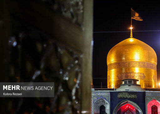 عرض ارادت حسین رفیعی، بازیگر و مجری در برنامه تلویزیونی به امام رضا(ع)