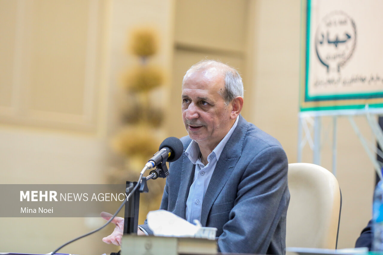 شفیعی: رشد ۵.۸ درصدی آذربایجان شرقی در تولید در بخش دام، طیور و شیلات