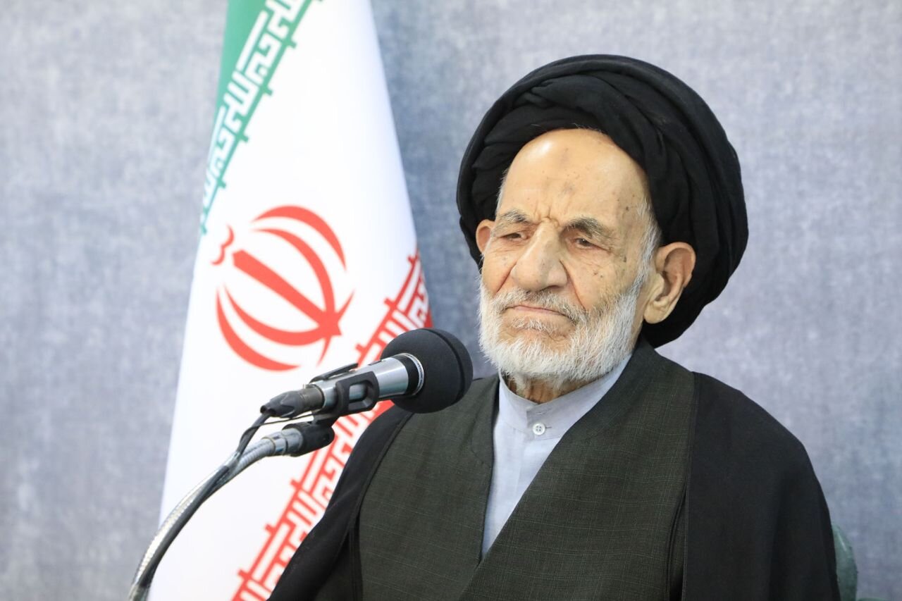 قرآن نسخه شفابخش بحران فکری و اخلاقی جهان امروز است