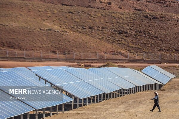 بیات منش: مراحل اجرای نیروگاه خورشیدی ۵۰۰ مگاواتی در زنجان آغاز شد