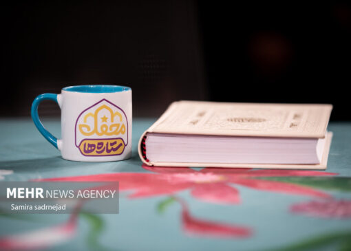 محفل نور و آرامش روی آب‌های نیلگون خلیج فارس