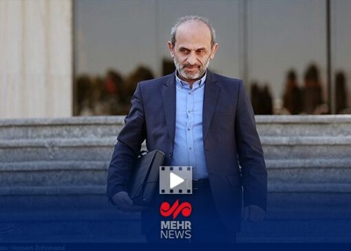 آواربرداری ساختمان شیشه‌ای احتمالاً تا آخر آذر تمام می شود