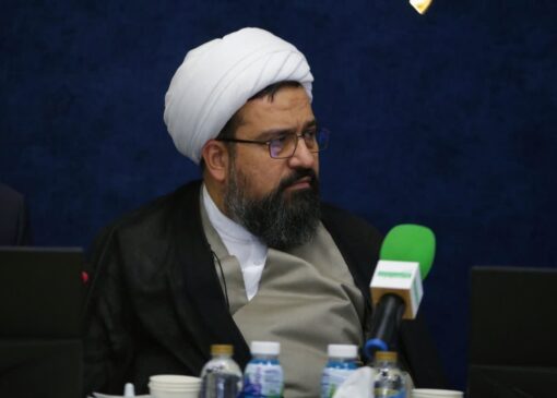 تأکید امام جمعه چهارباغ بر الگوگیری جامعه از سبک زندگی حضرت زهرا (س)