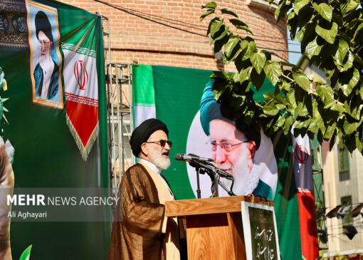 حجت الاسلام تقوی: ملت ایران با وحدت استکبار را خلع سلاح می کند