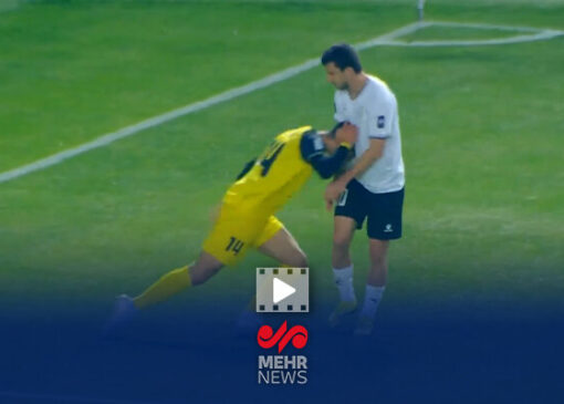 درگیری آریا یوسفی با بازیکن آخال به سبک زیدان