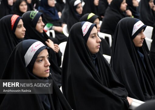 اعتراض معلم پرورشی به مشکلات نمازخانه برخی مدارس همدان