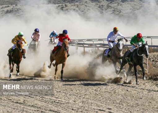 کورس اسبدوانی پاییزه روستای باغلق
