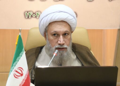 امام جمعه شیراز: ایران، الگوی عزت مسلمانان در جهان است