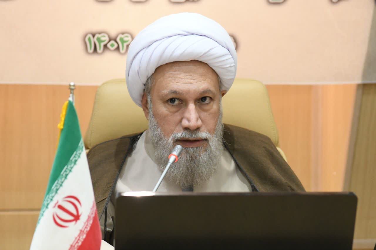 امام جمعه شیراز: ایران، الگوی عزت مسلمانان در جهان است