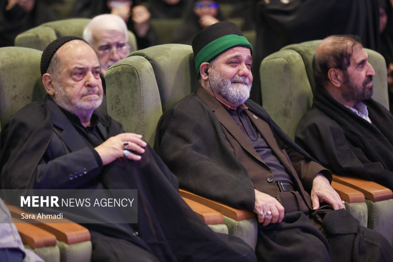 اختتامیه بیست‌ودومین اجلاسیه پیرغلامان حسینی در حرم رضوی برگزار شد