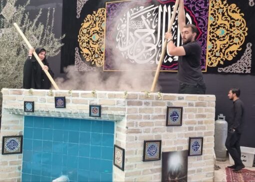 حضور خادمیاران رضوی در آیین عزاداری و مراسم سنتی سمنوپزان ساوه