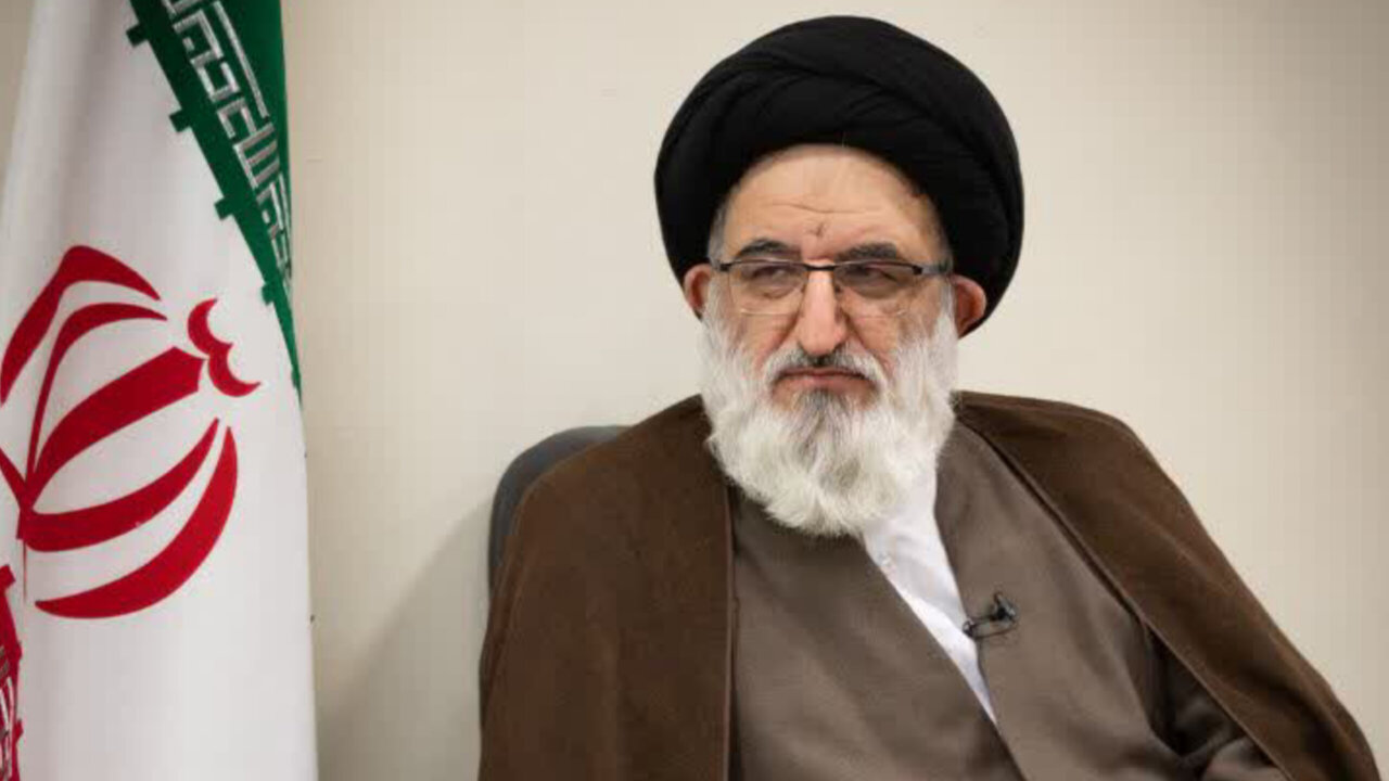 حسینی همدانی: هجرت امام رضا (ع) نقطه آغاز بلوغ فکری و تمدن شیعی است