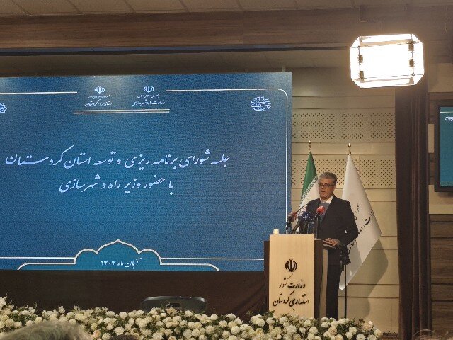 کریمیان:توسعه زیرساخت‌های حمل‌ونقل کردستان نیازمند نگاه عدالت محور است