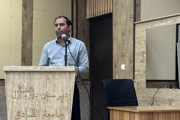 جعفری: کتابخوانی باید از خانوادهها آغاز شود