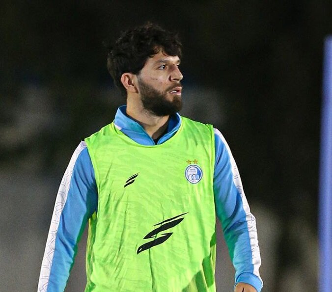 حضور ماشاریپوف در تمرینات گروهی استقلال