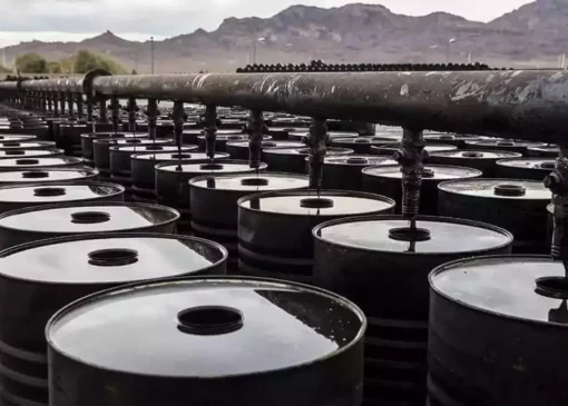 چند درصد قیر کشور در اختیار وزارت راه و شهرسازی قرار دارد؟